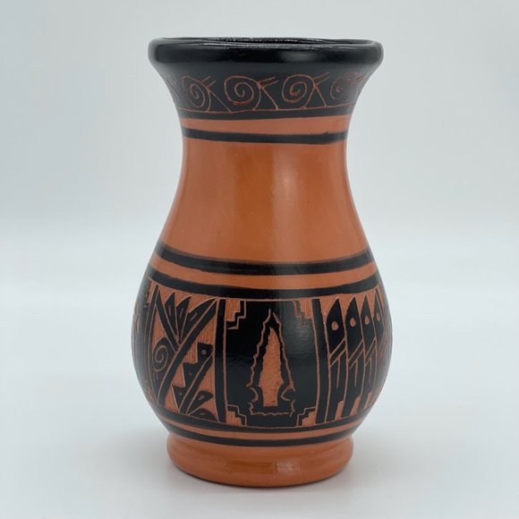 Traditional Navajo Dine Pottery Vase Signed Vincent Hicks Bear Claw - Picture 4 of 11